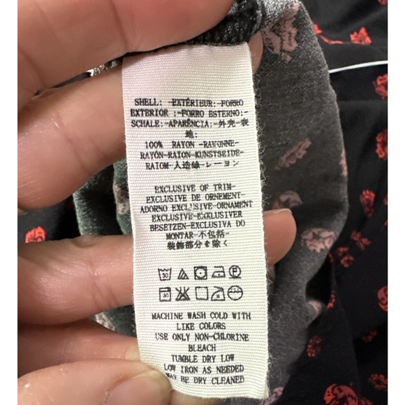 Free People Women's Flowers in Her Hair Tunic Black Red Smocked LS Top Sz Small - Picture 8 of 9